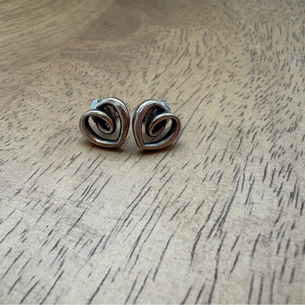 James Avery Heart Strings Small Stud Earrings